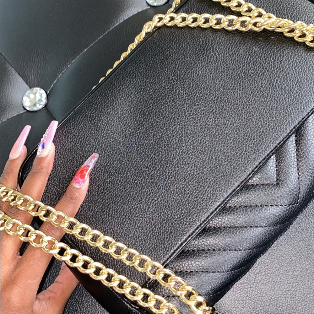 purse - Picture 2 of 2